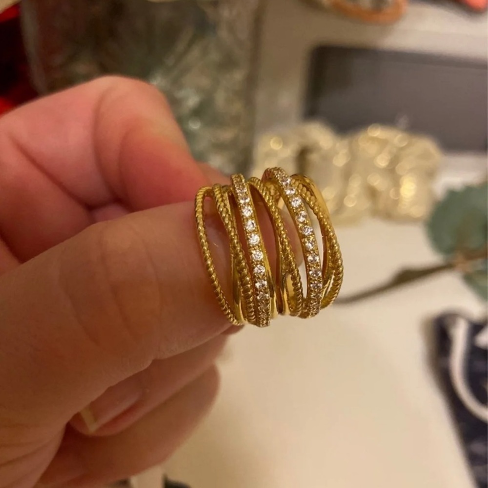 Cubic zirconia ring